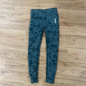 Gymshark camo gym pants size small